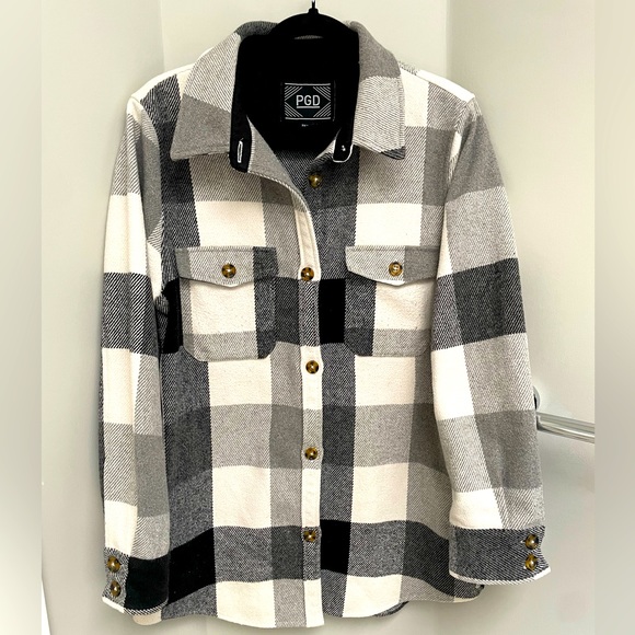 Plenty Size M Shacket - Picture 1 of 3